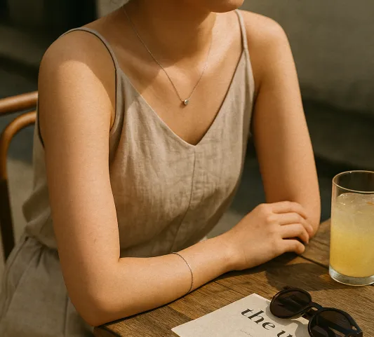 여름 얇은 체인 팔찌 감성 실버 주얼리 착용컷
