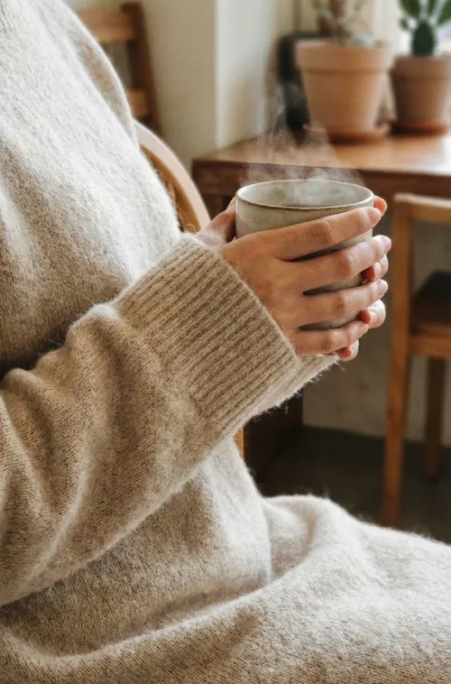 고급스러운 캐시미어 니트 원피스 질감