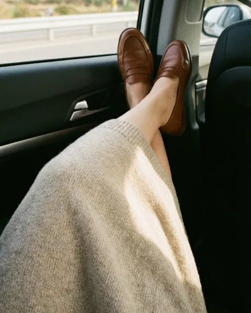 장거리 귀성길 차안 편안한 니트 원피스 코디