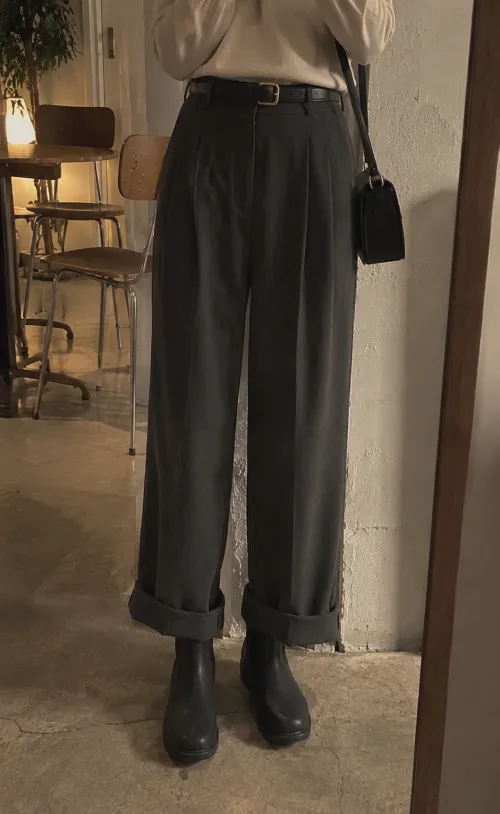 숏 레인부츠 코디, 하체비만 장화 핏, 와이드 팬츠 롤업, 카페 거울 셀카
